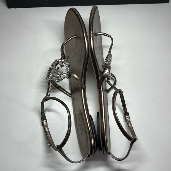 Gucci Gold Metallic Leather Crystal Embellished Thong Flat Sandals US 8.5 EU37.5 - Picture 11 of 16